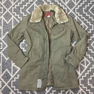 Khaki Women's Jacket with Faux Fur Collar size small
